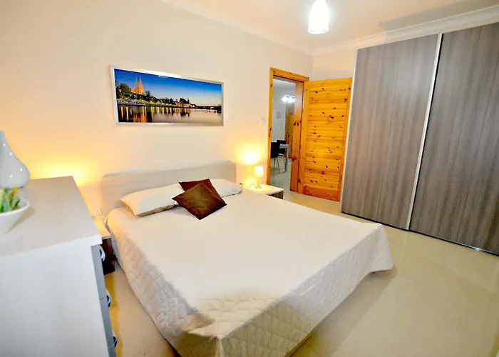 Modern Apartment Close To The Sea